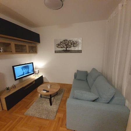 Apartman Luka Загреб Экстерьер фото