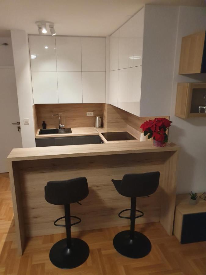 Apartman Luka Загреб Экстерьер фото